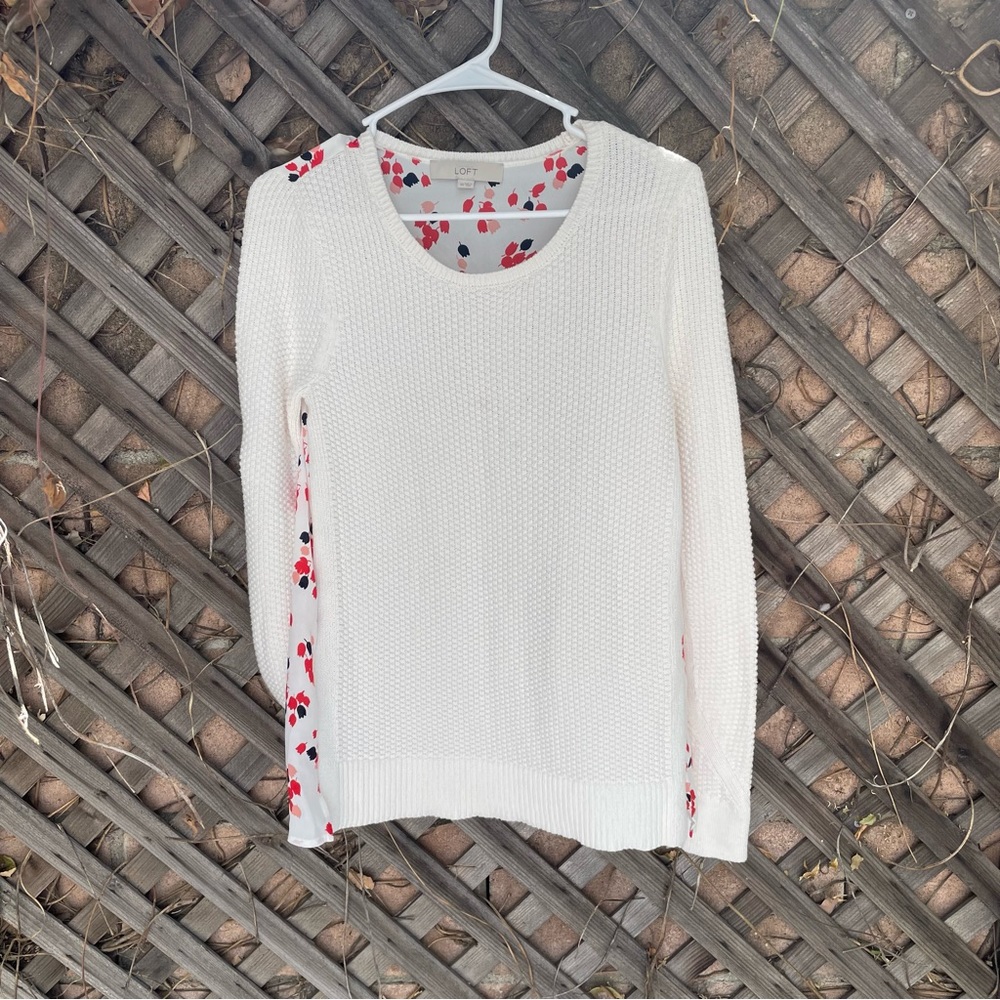Ann Taylor Loft Sweater XS Cream Long Sleeve Pullover Sheer Red Floral Backside